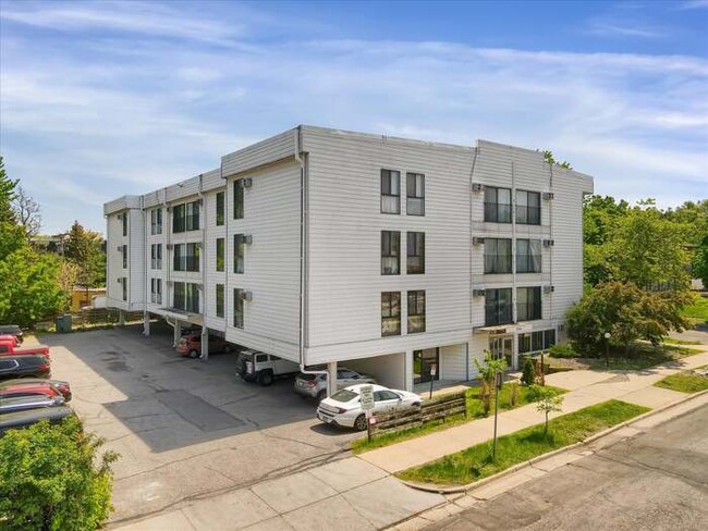 Foto del edificio - 925 30th Ave S