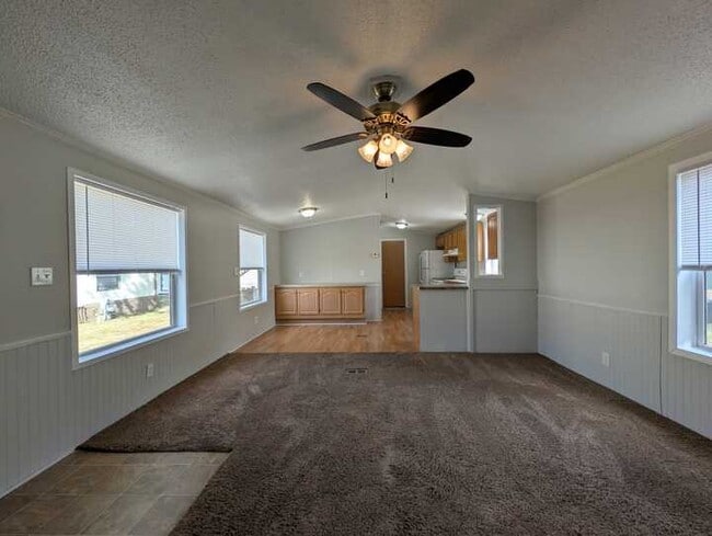 Building Photo - 52224 Quaker Hill Ln