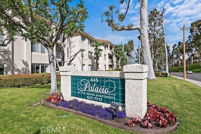 Building Photo - 435 S Anaheim Hills Rd