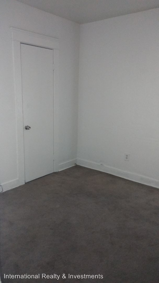 Foto del edificio - 1785 E 110th St