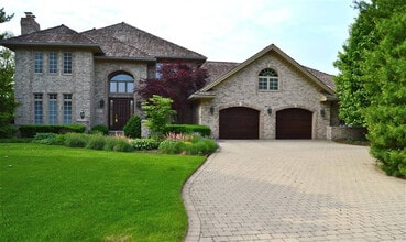 Building Photo - 711 Berkshire Ct