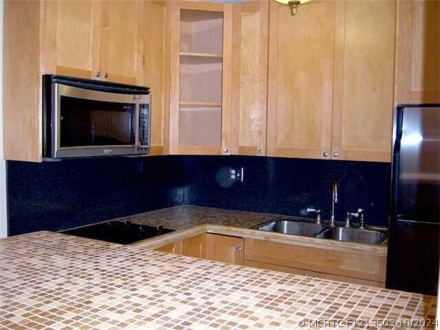Foto del edificio - 1600 NE 114th St