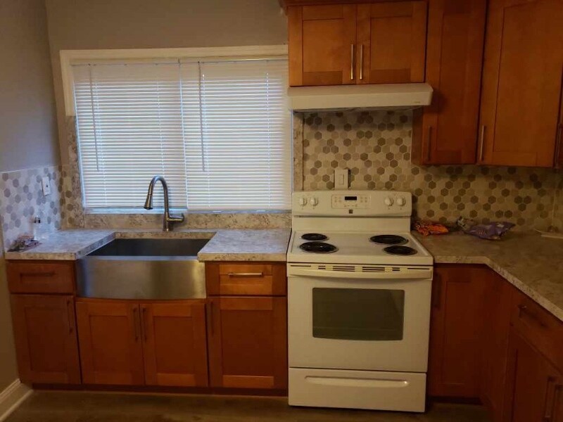 Primary Photo - 17 Medford Ct