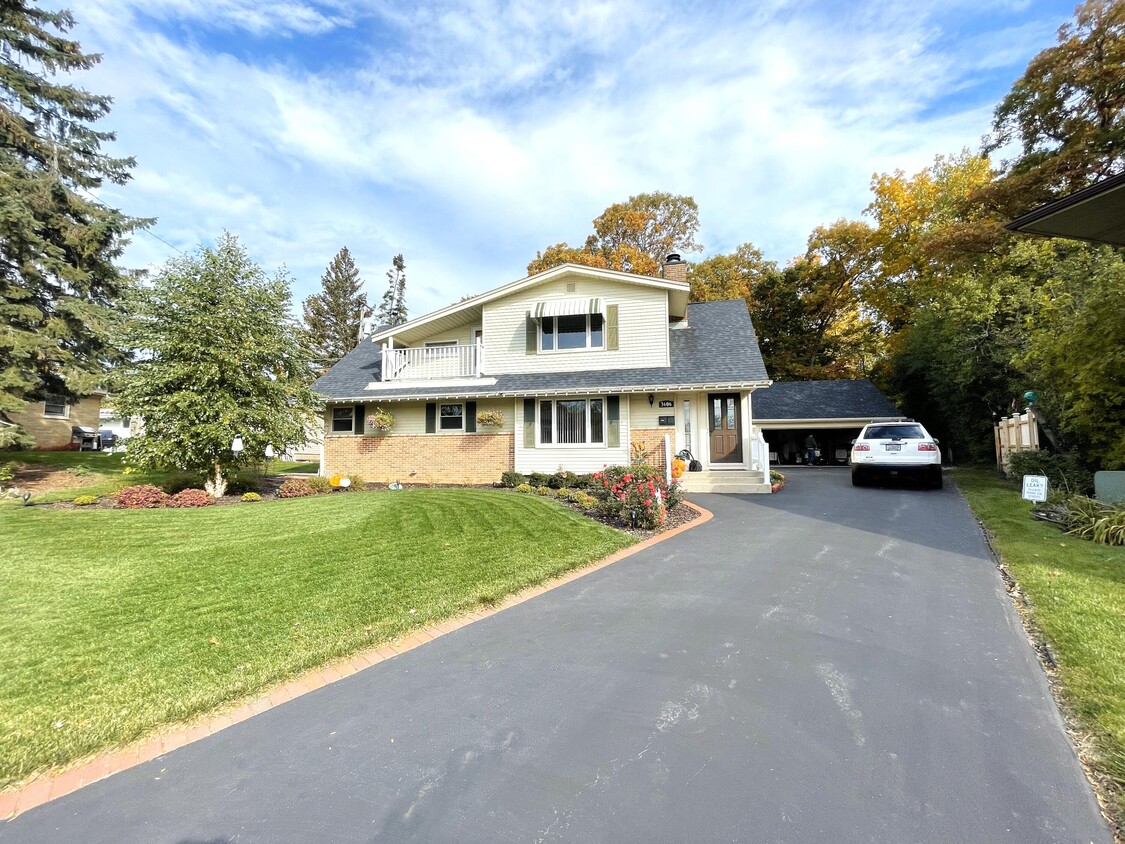 Primary Photo - 3606 St Andrews Ct