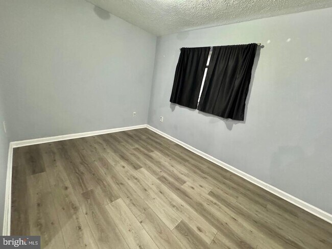 Foto del edificio - 508 Kingdom Ct