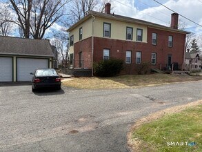 Building Photo - 916 Windsor Ave