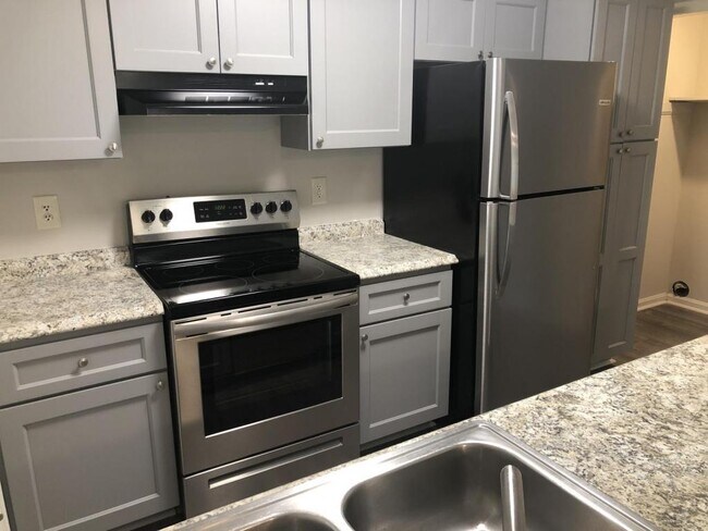 Foto del edificio - 4632 Kilcullen Dr, Unit C