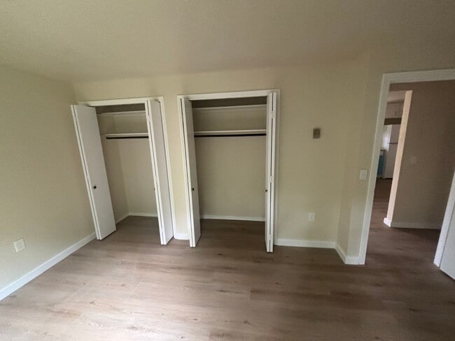 Building Photo - TN-0000