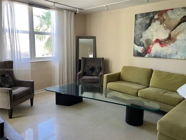 Building Photo - 3001 S Ocean Dr