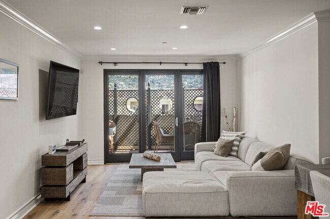 Foto del edificio - 122 N Clark Dr