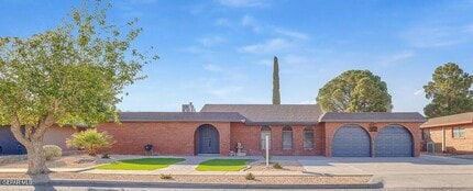 Building Photo - 3709 Roslyn Dr