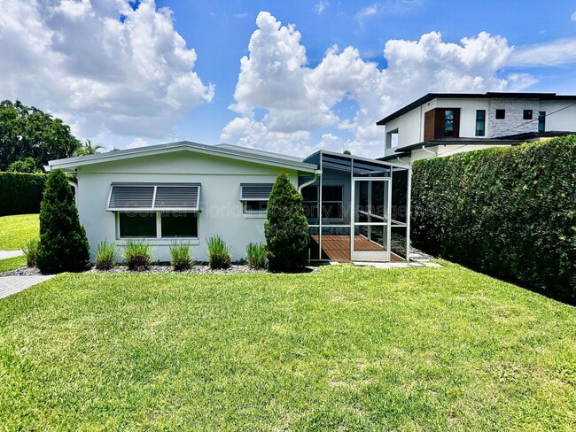 Photo - 7210 Seminole Dr House