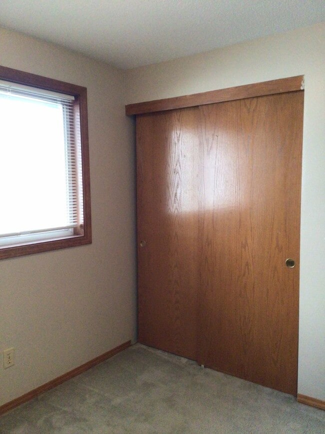 Foto del edificio - AVAILABLE NOW - Two Bedroom and Two Bath Duplex Unit in Bagley Downs Neighborhood