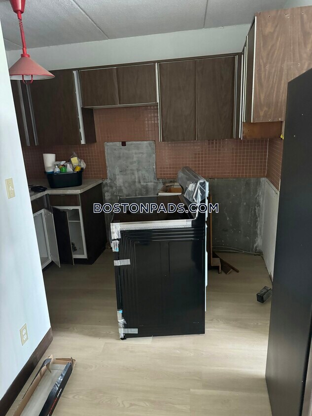 200 Swanton St Unit 607, Winchester, MA 01890 Room for Rent in