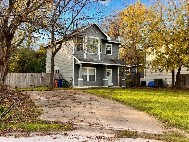 Building Photo - 5507 Stuart Cir