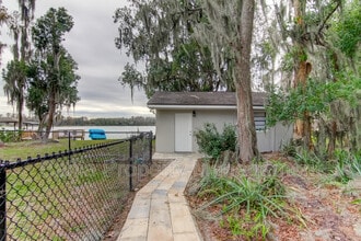 Building Photo - 318 Deer Cove Ln