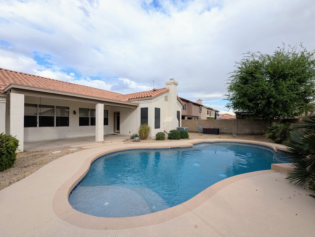 Foto principal - 12417 W Encanto Blvd