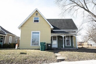 Building Photo - 632.5 S State St