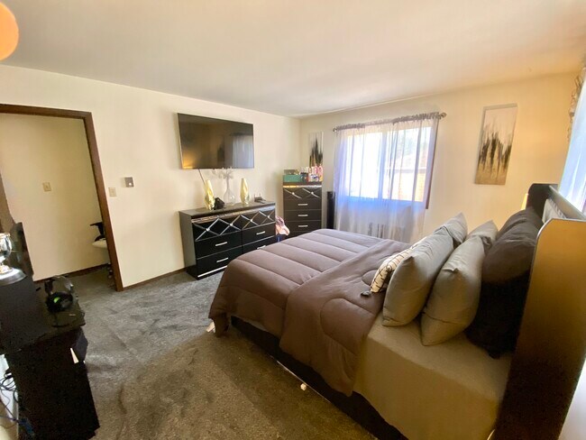 Foto del edificio - 3270 S 49th St