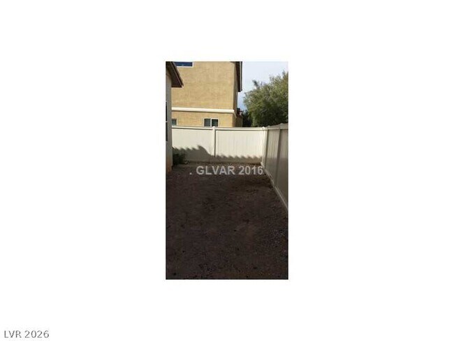 Foto del edificio - 5855 W Old English Ct