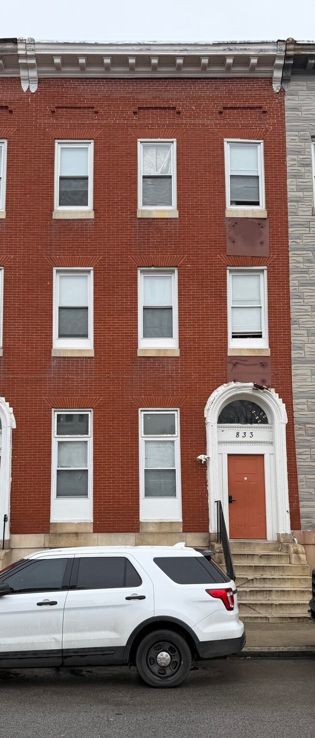 Building Photo - 833 N Fulton Ave