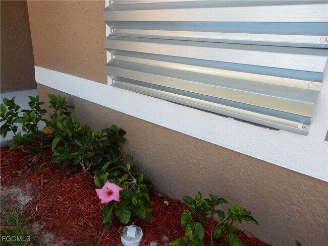 Building Photo - 1713 SW 33rd St