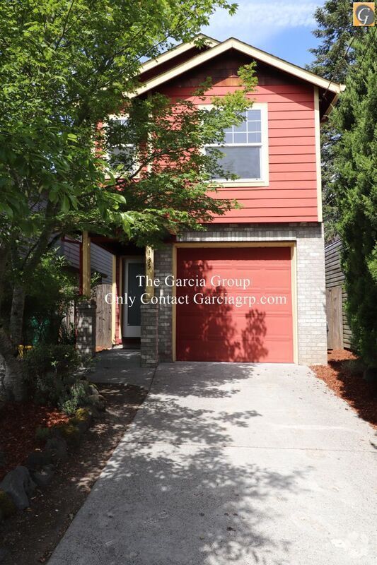 Building Photo - 9135 N Oswego Ave