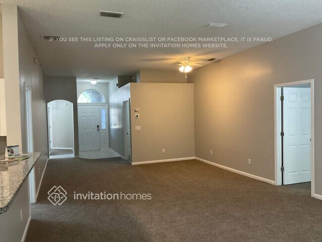 Foto del edificio - 921 Mineral Creek Dr