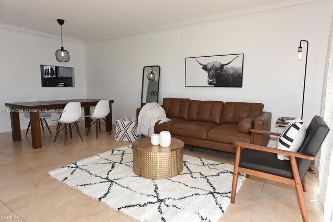 Foto del edificio - 2 br, 1 bath Condo - 403 NW 72nd Ave # 417-F
