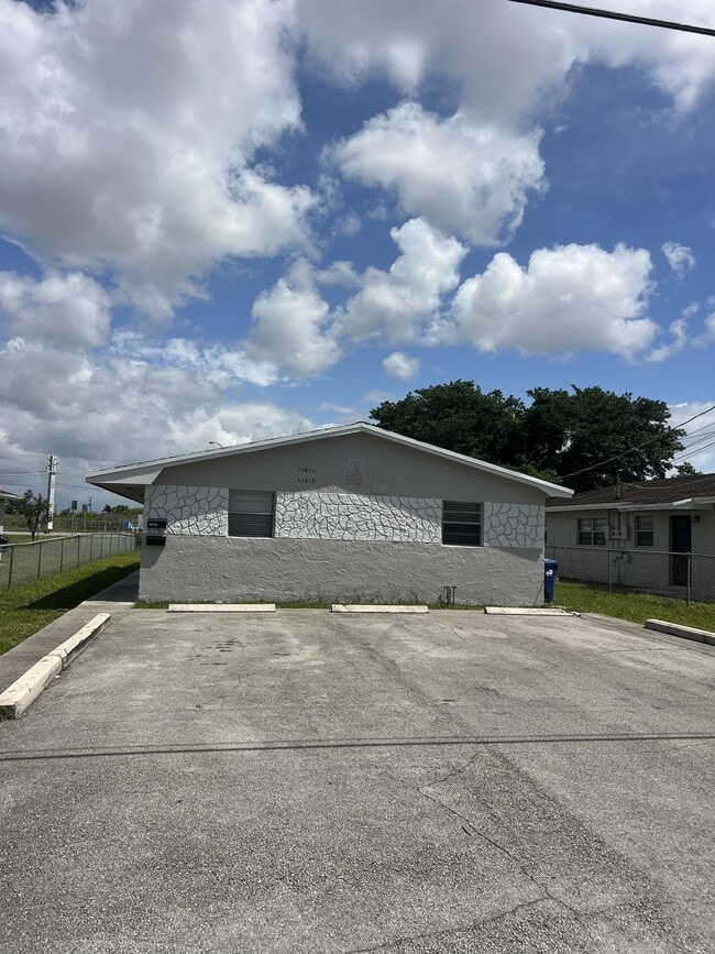 Building Photo - 11611 SW 215th St