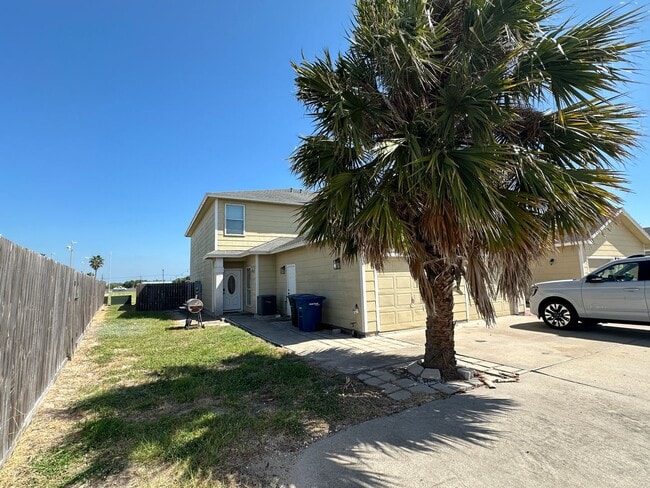 Building Photo - Ready for move in