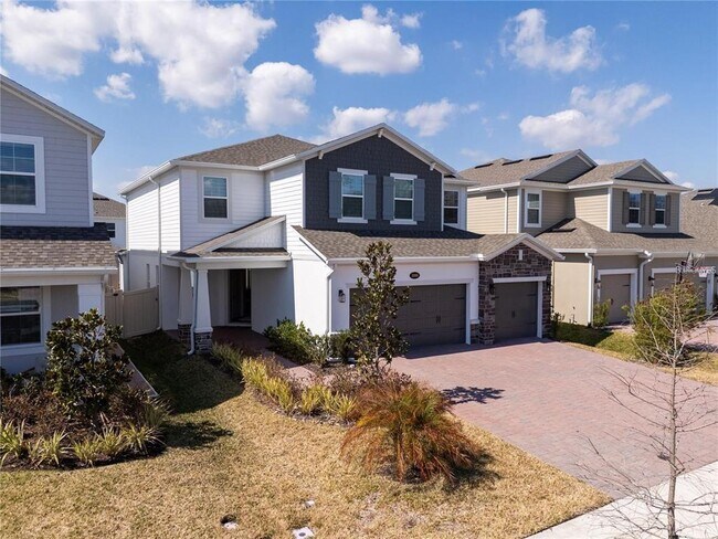 Building Photo - 5090 Shady Pnes Dr