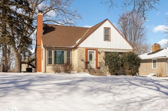 Building Photo - 4036 Reservoir Blvd