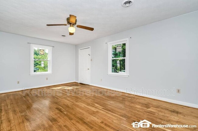 Building Photo - 11240 Dude Ranch Rd