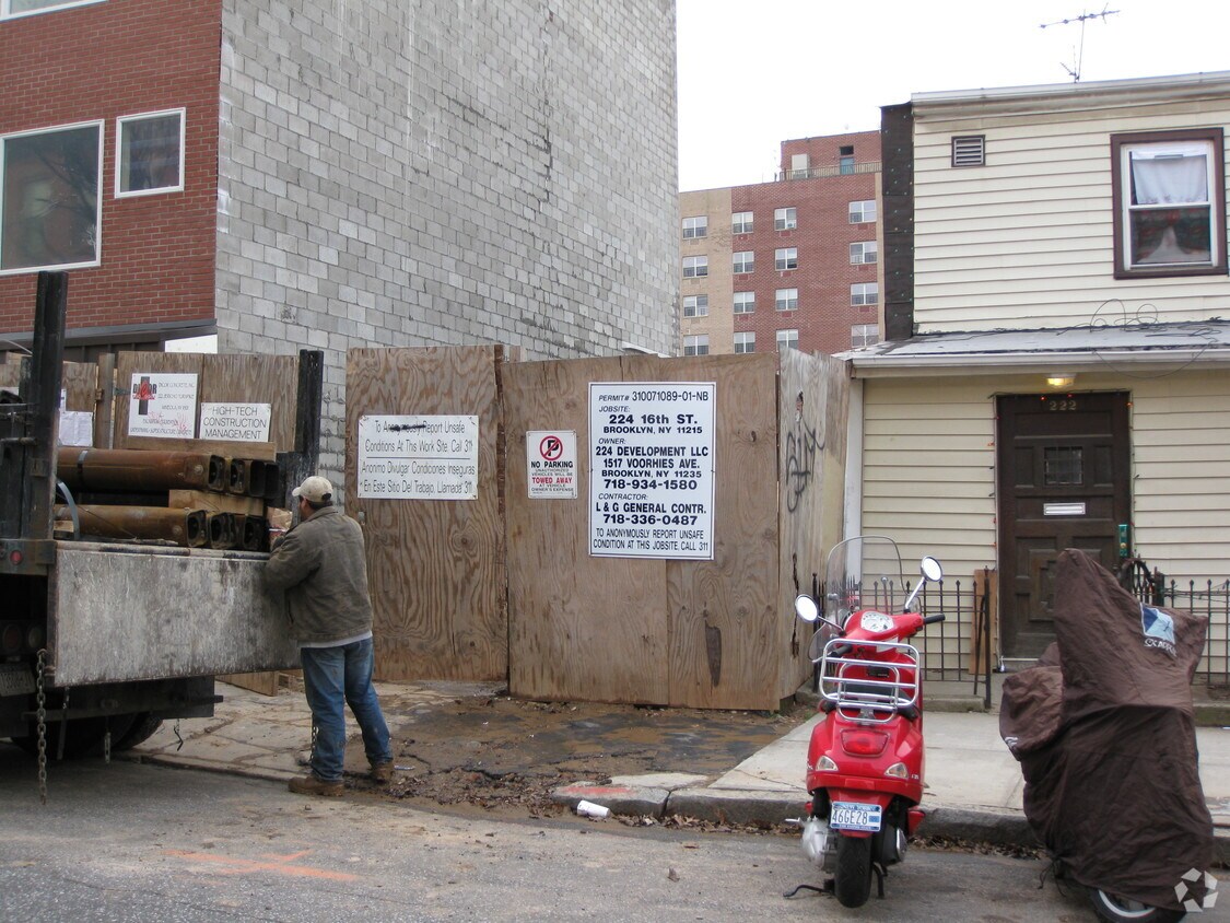 Foto principal - 224 16th St