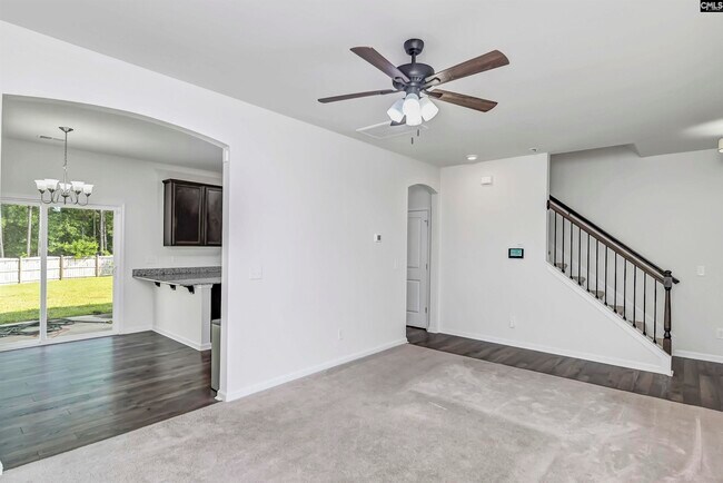 Foto del edificio - 915 Magwood Ct