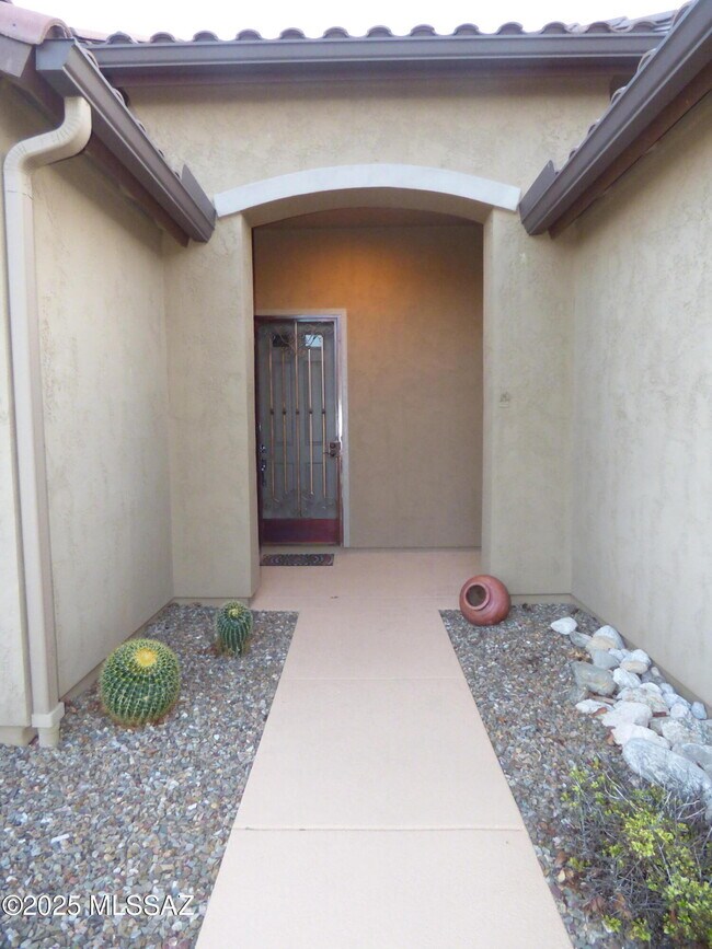 Building Photo - 61217 E Arbor Basin Rd