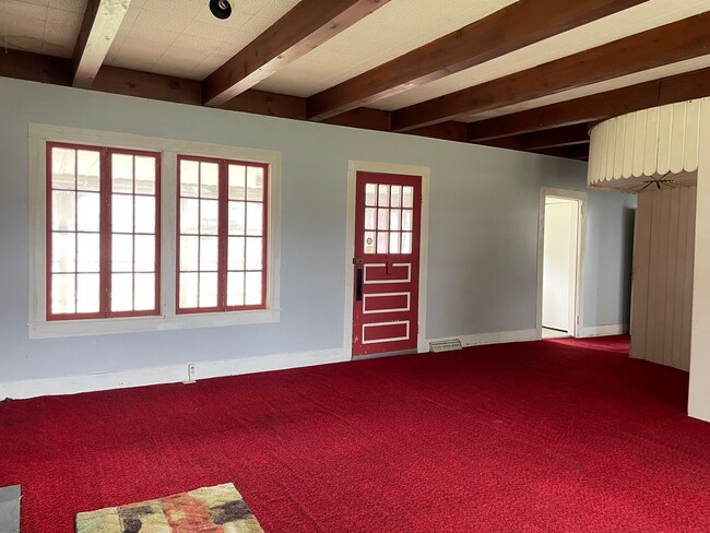 Building Photo - 2 BED, 1 BATH HOME LOCATED IN STAR