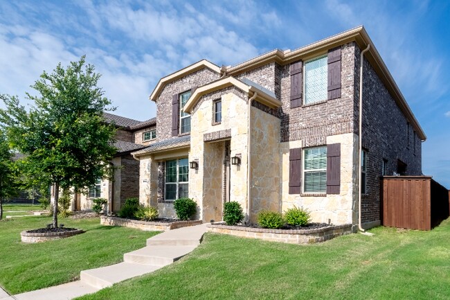 Building Photo - 2837 Franklin Dr