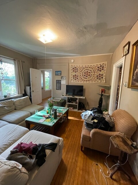 Primary Photo - 51 Loomis St