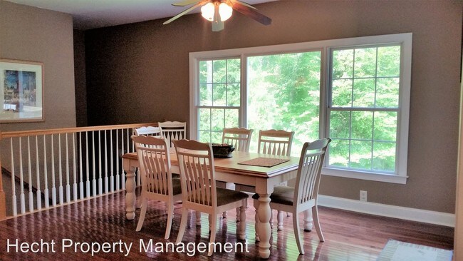 Foto del edificio - 138 Windwood Ln