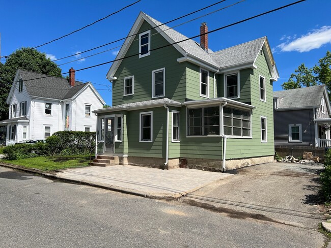 Building Photo - 28 Alden Pl