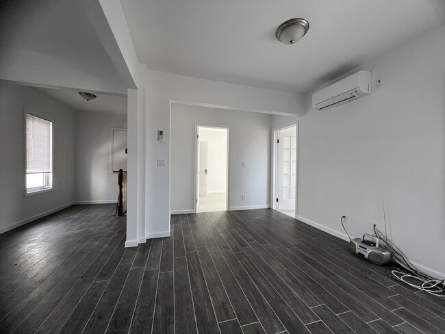 Foto del edificio - 700 6th Ave
