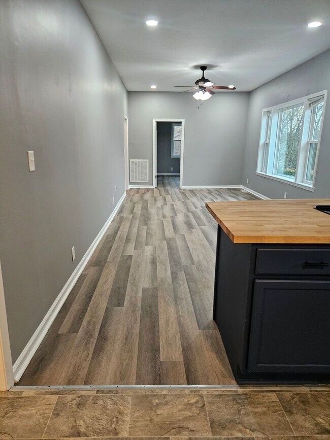Building Photo - 106 Faith Drive