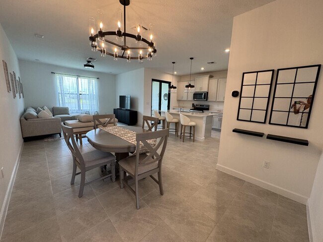 Foto del edificio - 14083 SW Thorens Dr