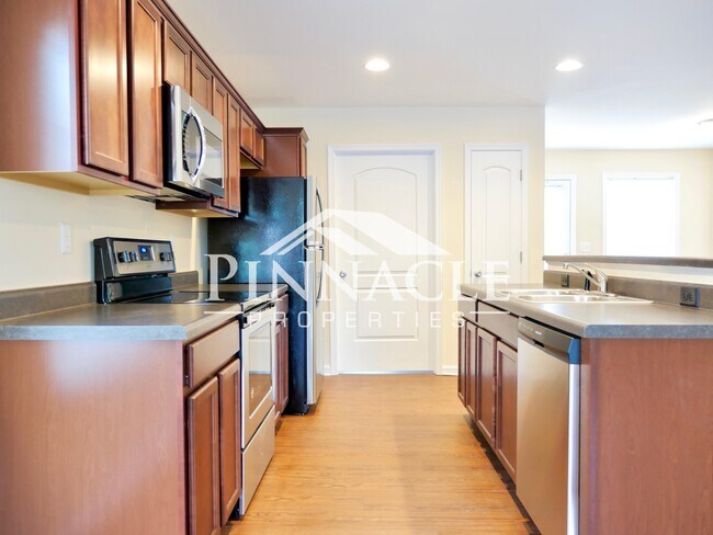 Foto del edificio - 747 Old Graves Mill Rd