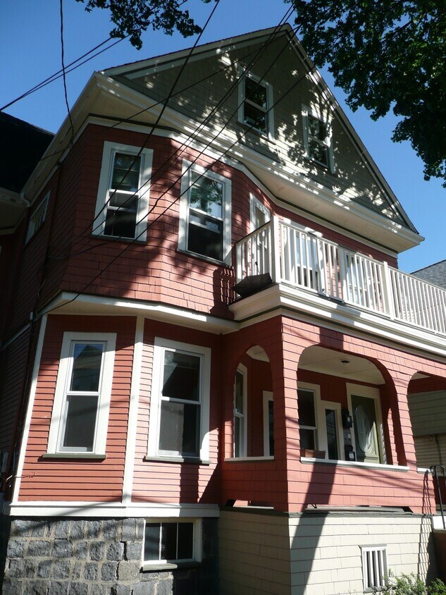 Foto del edificio - 85 Lowden Ave