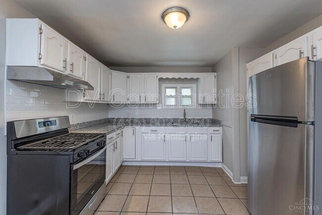 Foto del edificio - 4604 Glenshade Ave