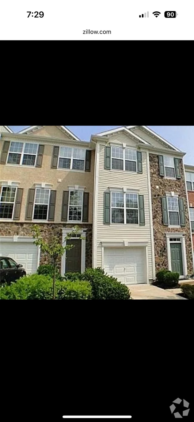 Building Photo - 189 Hudson Dr