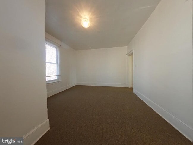 Building Photo - 5135 Irving St